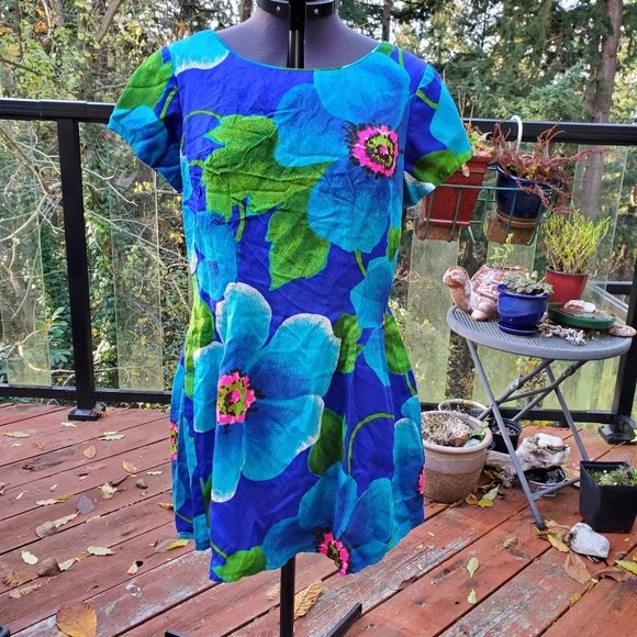 Vintage Hawaiian mini dress - Picture 1 of 6